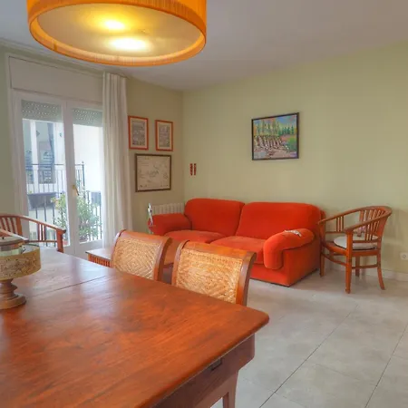 Center Family By Hello Homes * Sitges