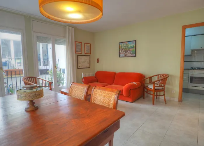 Center Family By Hello Homes * Sitges