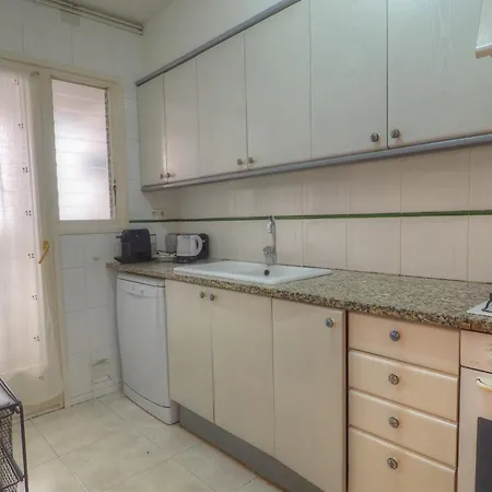 Center Family By Hello Homes