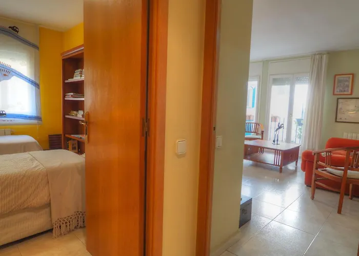 Center Family By Hello Homes Σίτζες